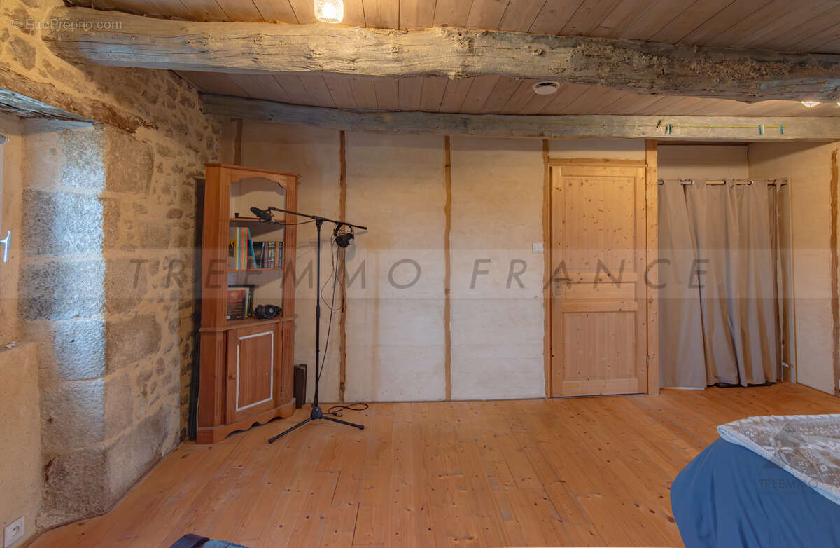 Maison à PLOUGUERNEAU