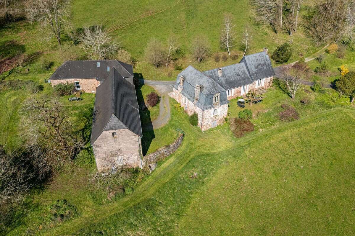 Propriété de charme en pierre - Cadre bucolique d'exception avec vue dominante - photo 3
