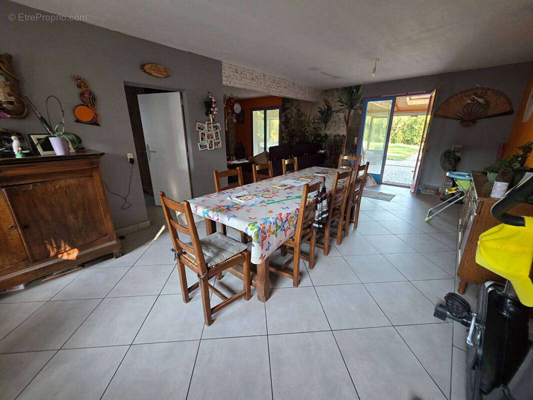 Maison à POULIGNY-SAINT-PIERRE