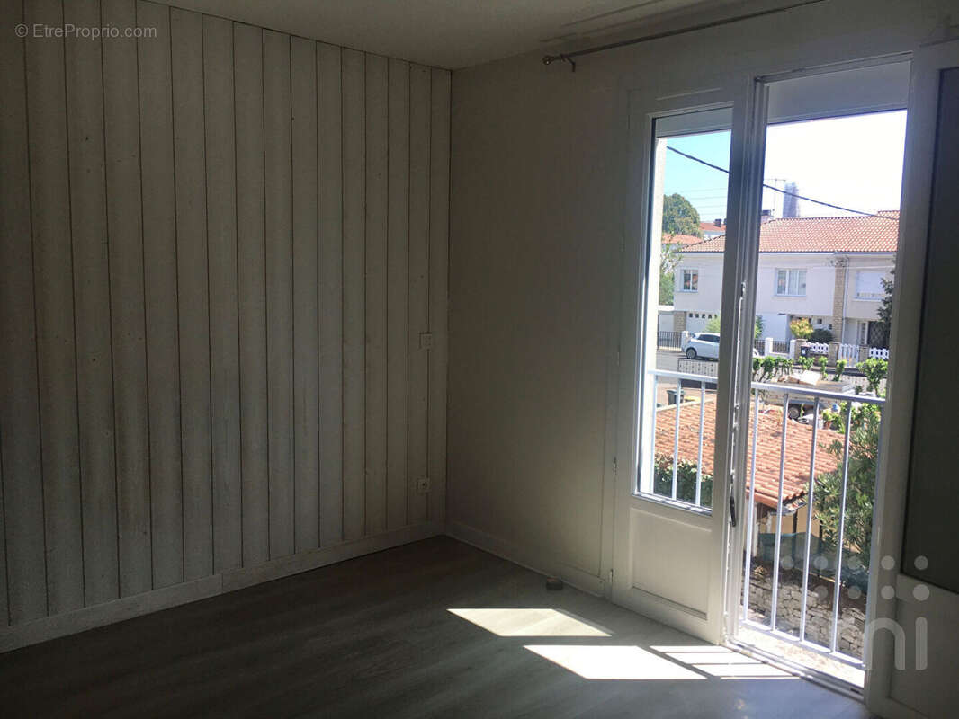 Appartement Niort 2 pièce(s) 54 m2 - photo 5