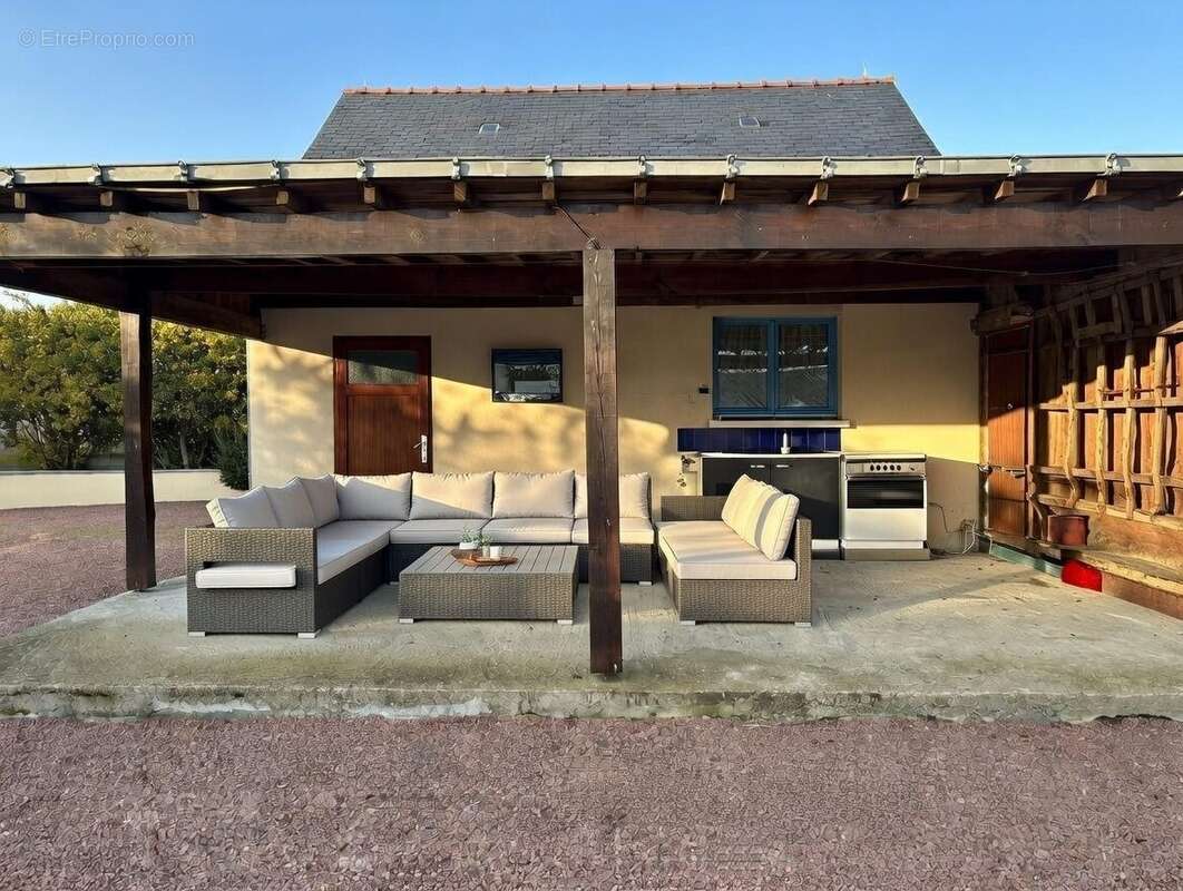 Maison à LONGUE-JUMELLES