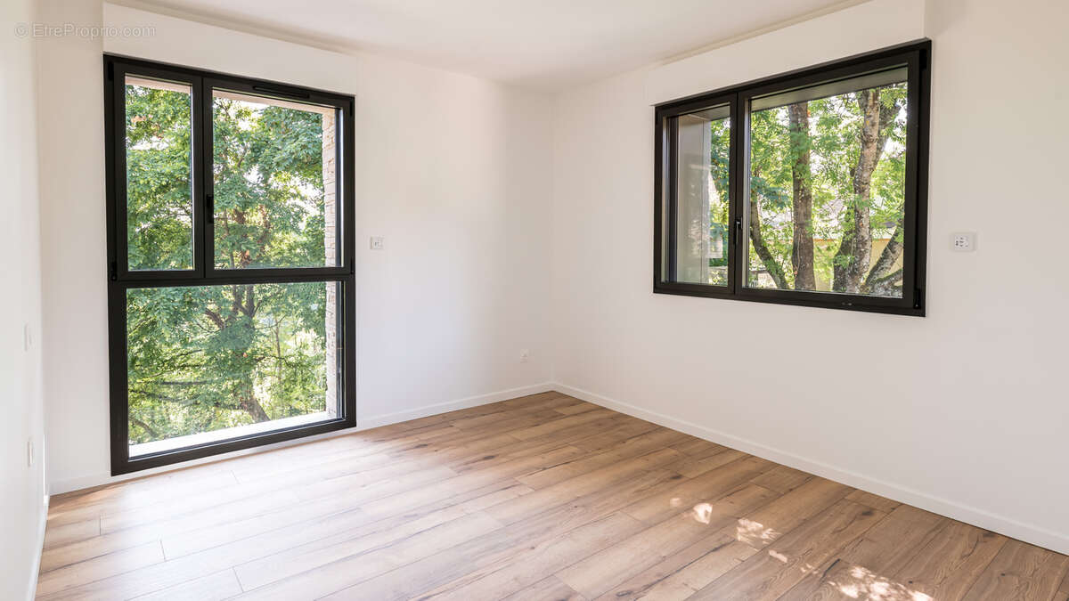 Maison à TASSIN-LA-DEMI-LUNE