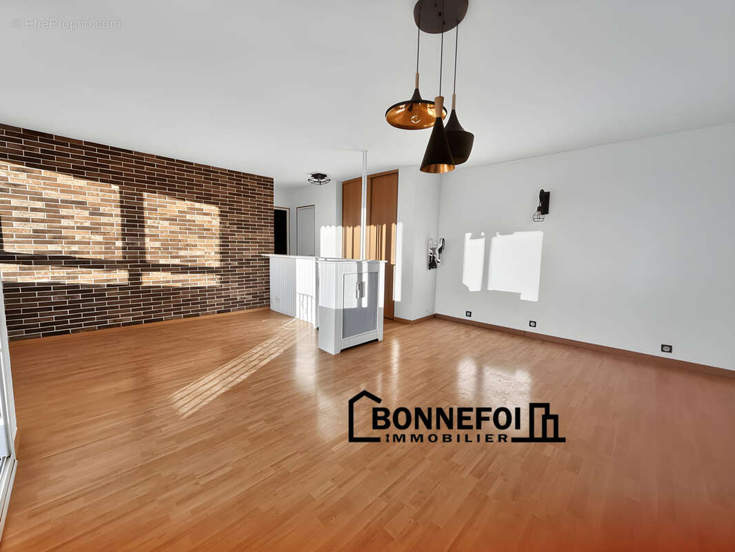 Appartement à CHAMPIGNY-SUR-MARNE