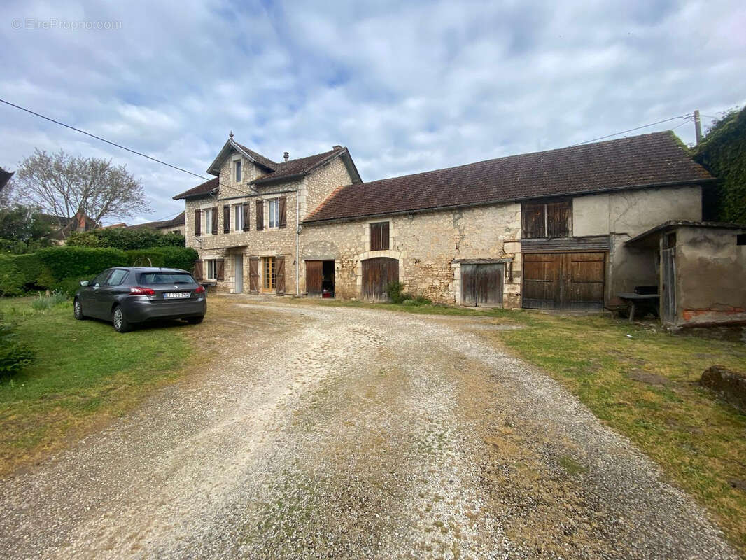 Maison à PRATS-DE-CARLUX