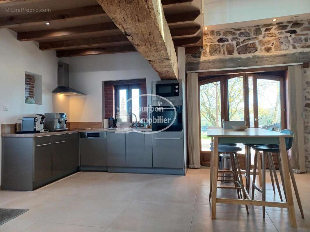 n°4 - Maison à CHALMOUX