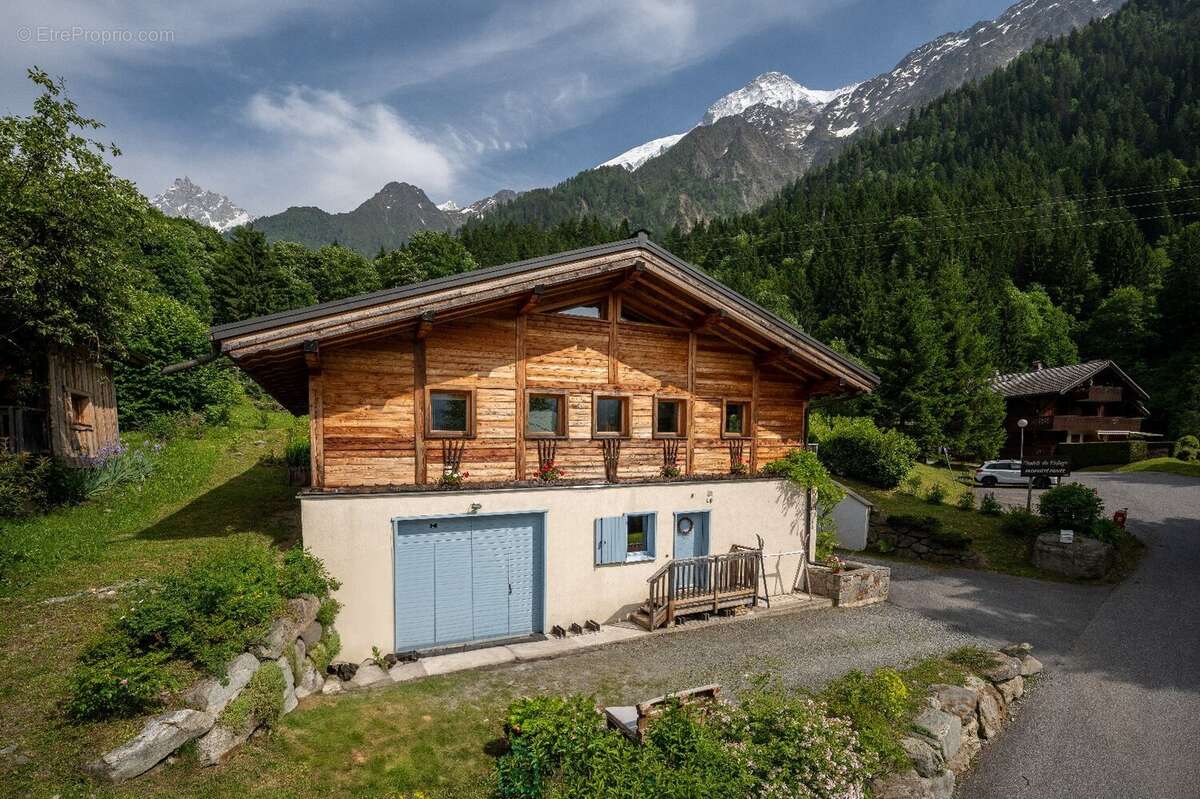 Maison à LES HOUCHES