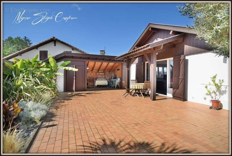 Maison à BENESSE-MAREMNE