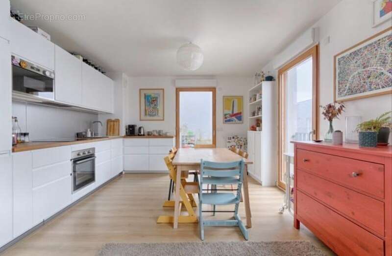Appartement à AUBERVILLIERS
