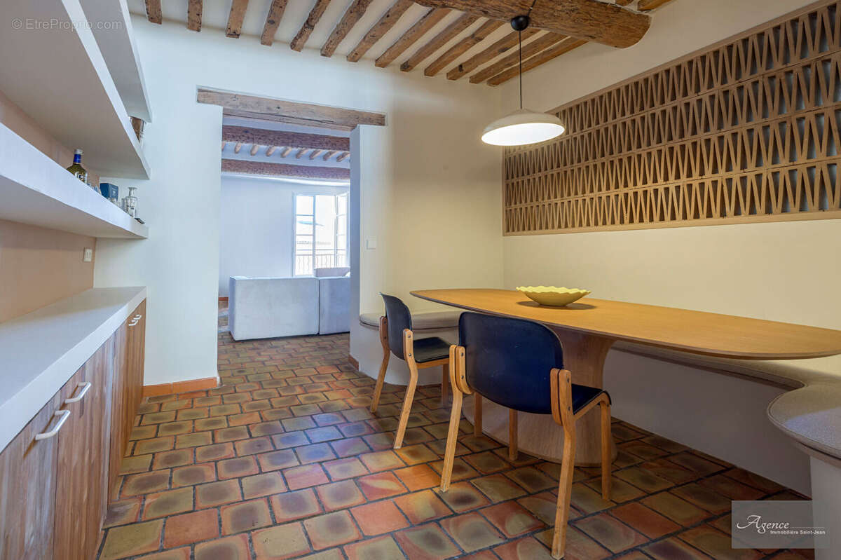 Appartement à AIX-EN-PROVENCE