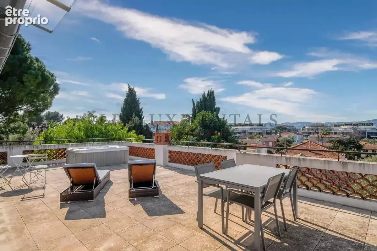 Charmante villa avec jardin et piscine dans domaine privé - photo 9