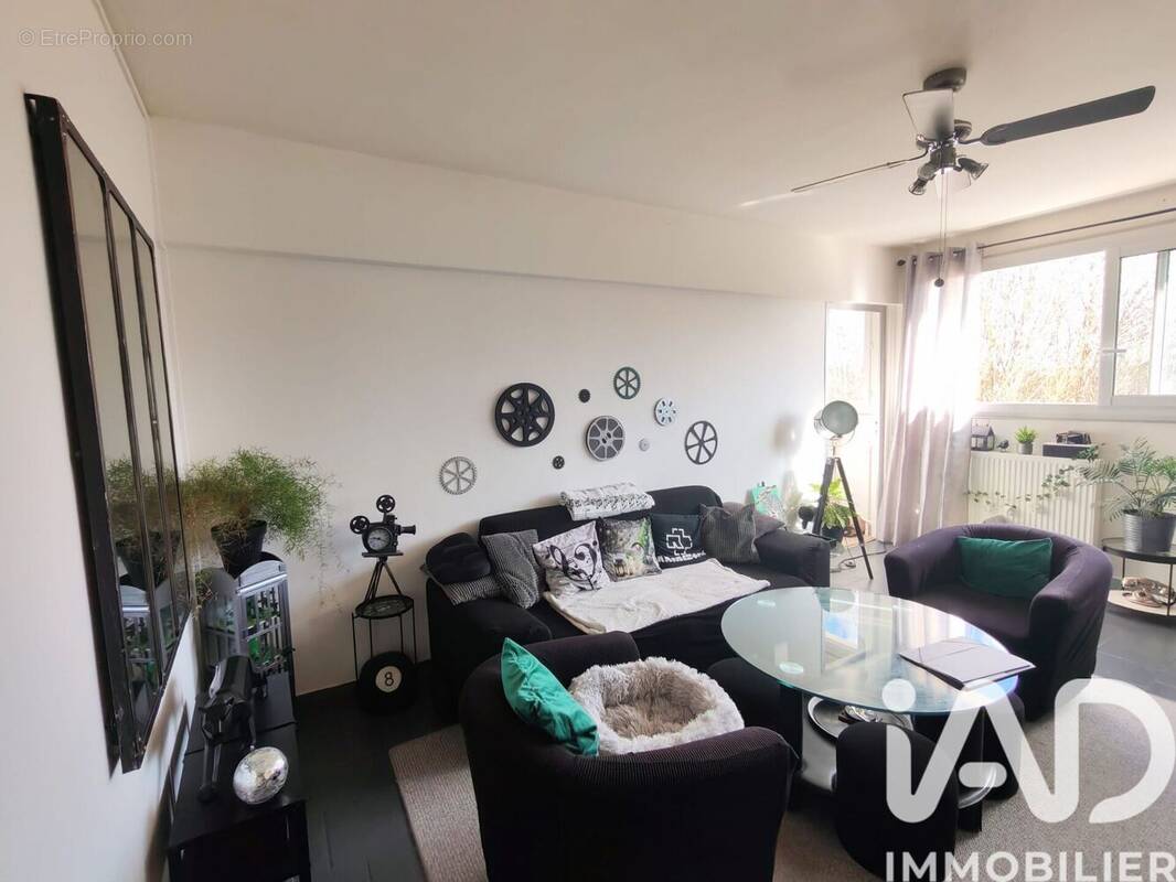 Photo 1 - Appartement à COMBS-LA-VILLE