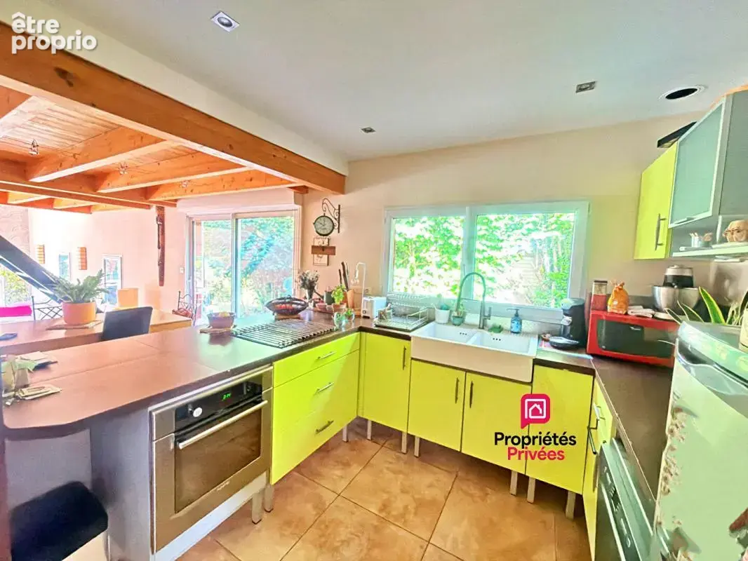 Maison de caractère au style unique 125 m² 6 pièces avec piscine garage et vue nature à Quinsac - photo 9