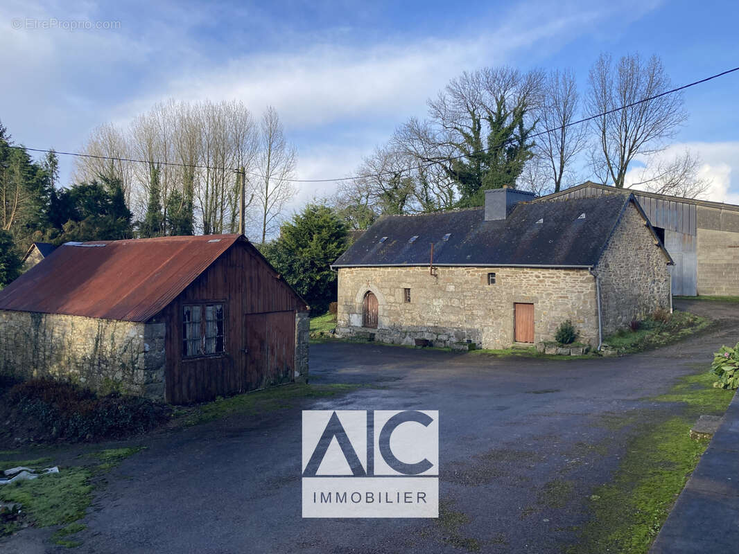 Maison à LANRIVAIN