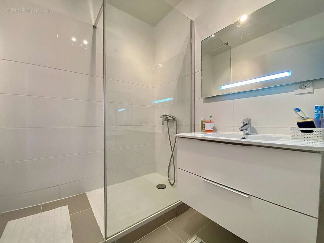 Appartement à LE PLESSIS-TREVISE
