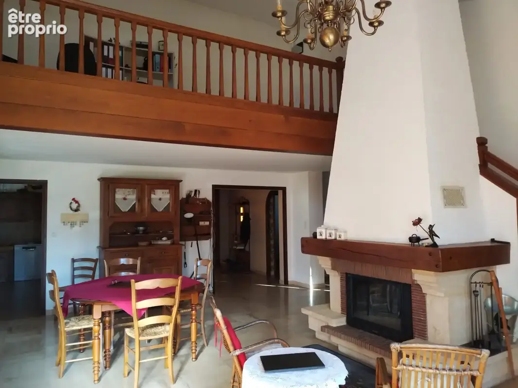 Grande maison semi enterree - photo 13