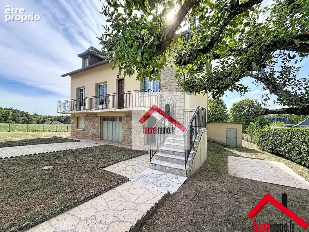 Maison à OBJAT