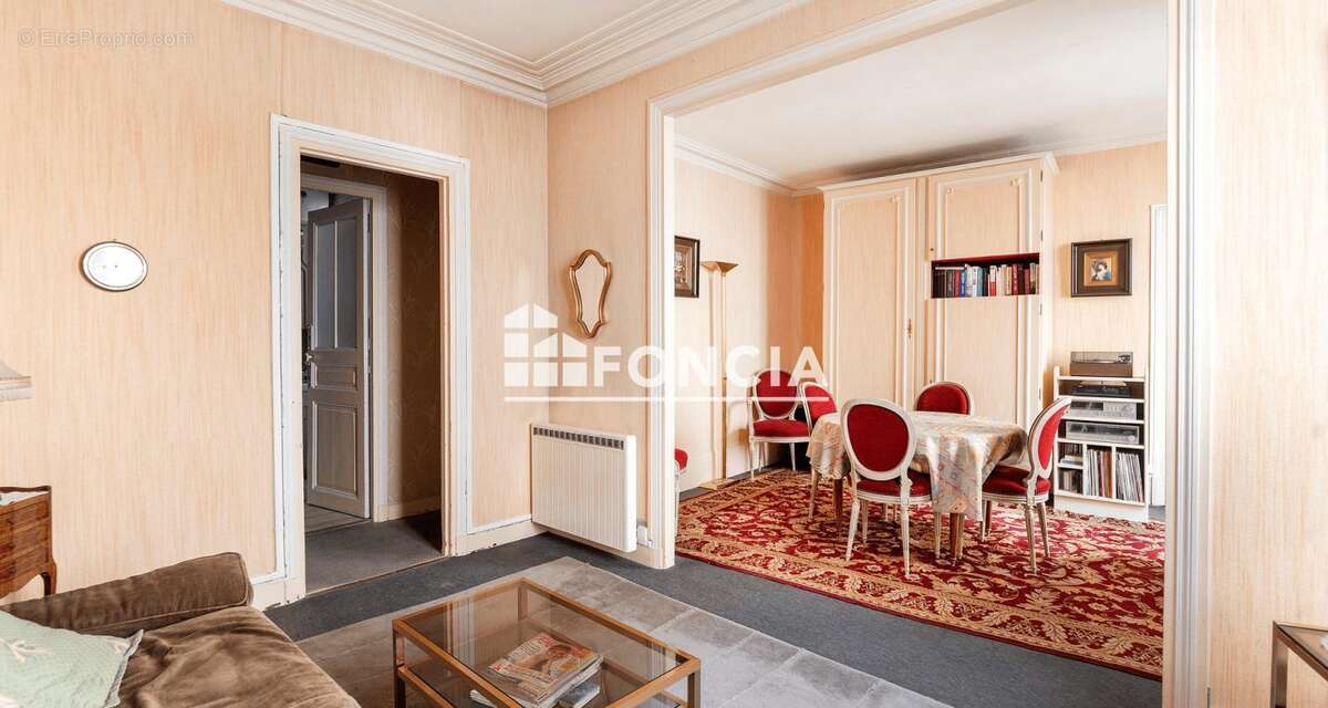 Appartement à PARIS-9E