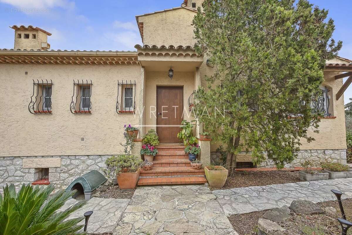 Villa au calme dans un domaine fermé à pied de commerces - Mougins - photo 23