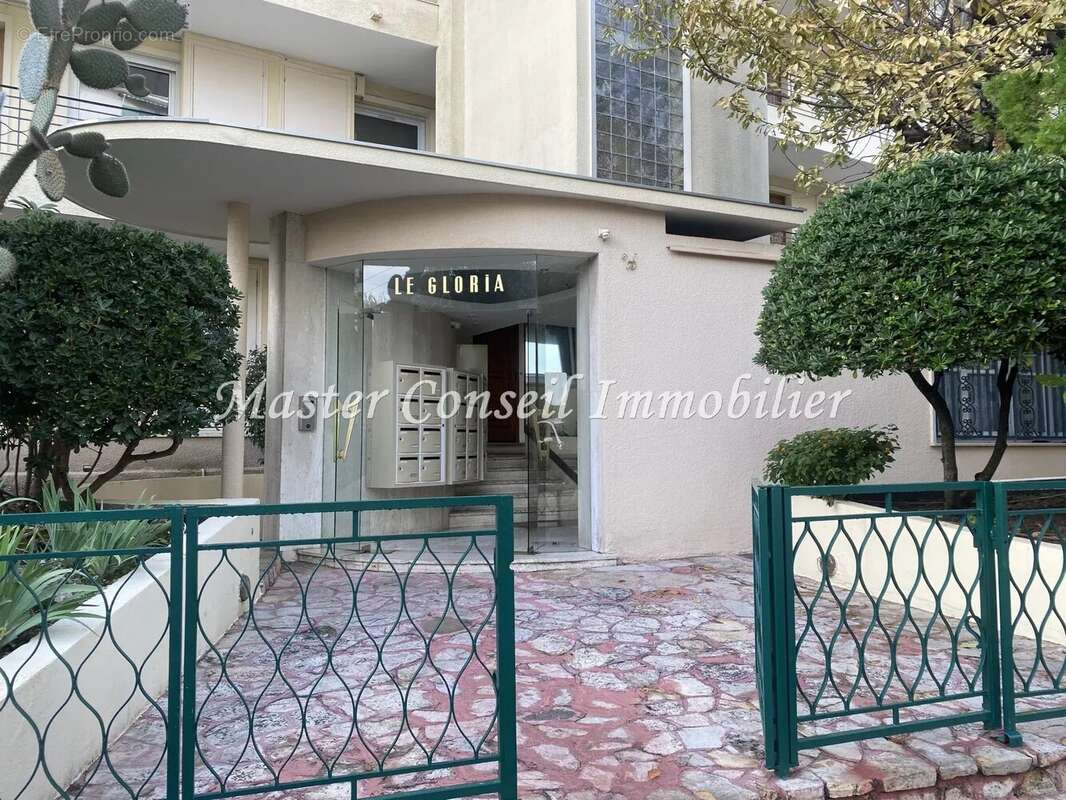 Appartement à LE CANNET