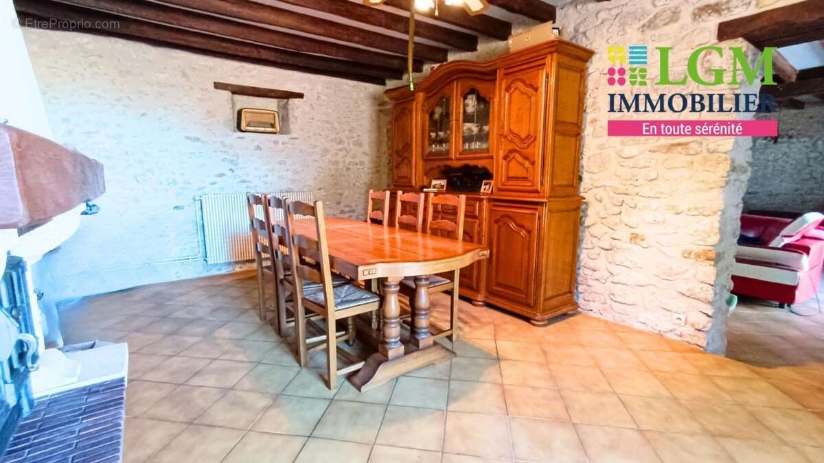 Maison à SELOMMES