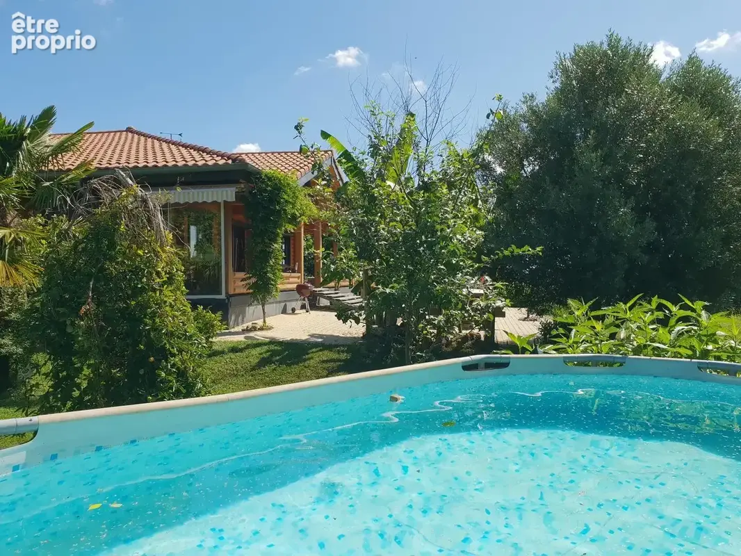 F pool 2