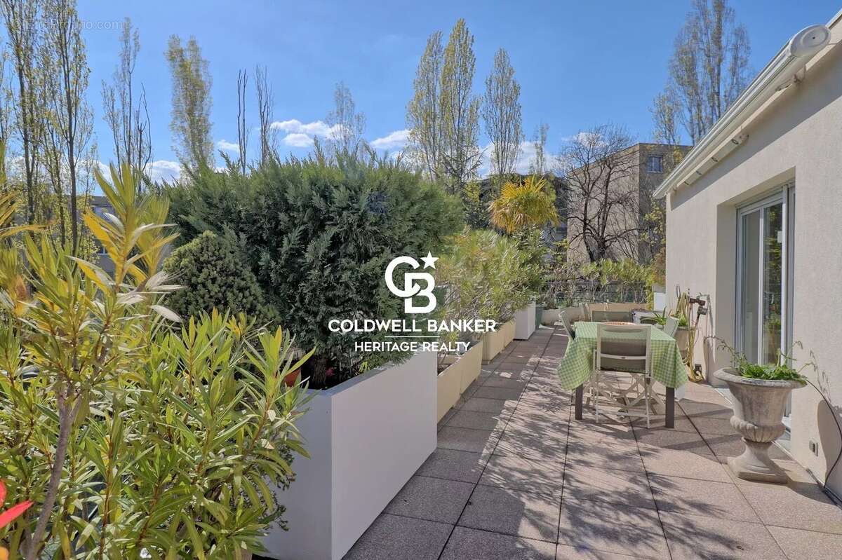 Appartement à SAINTE-FOY-LES-LYON