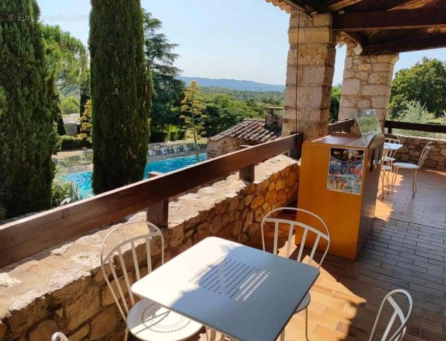 Appartement à BERRIAS-ET-CASTELJAU