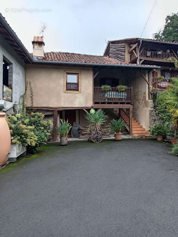 Maison à MONTESPAN