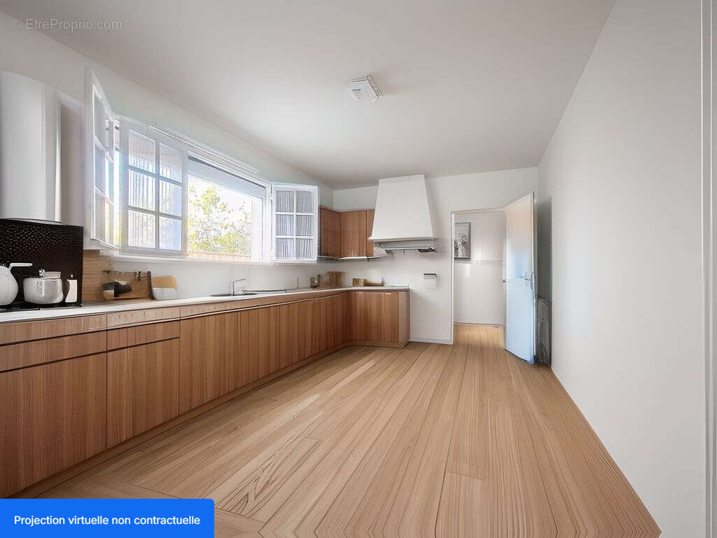 Maison à BLANQUEFORT