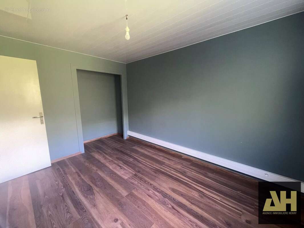 Exclusivité – appartement d'exception - vue mer panoramique - ascenseur privatif - 5 chambres - parkings - photo 15