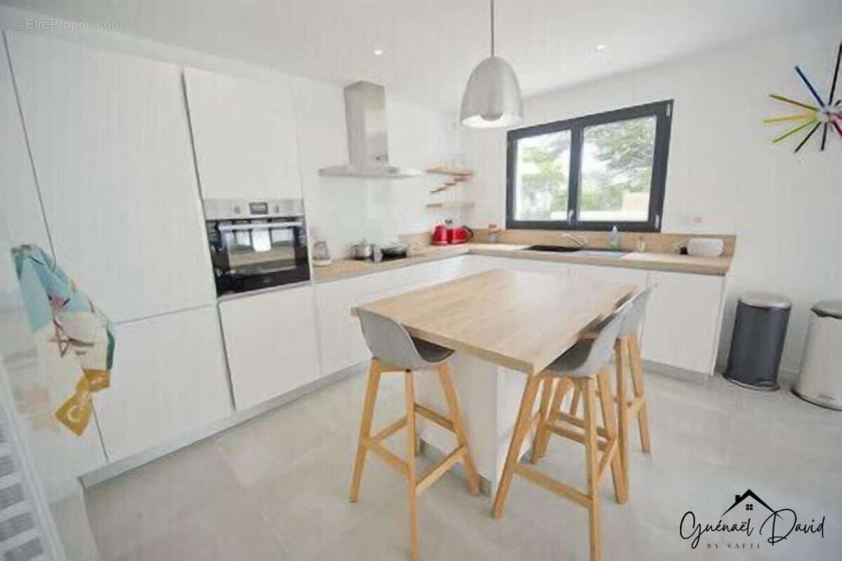 Photo 2 - Maison à SANTEC