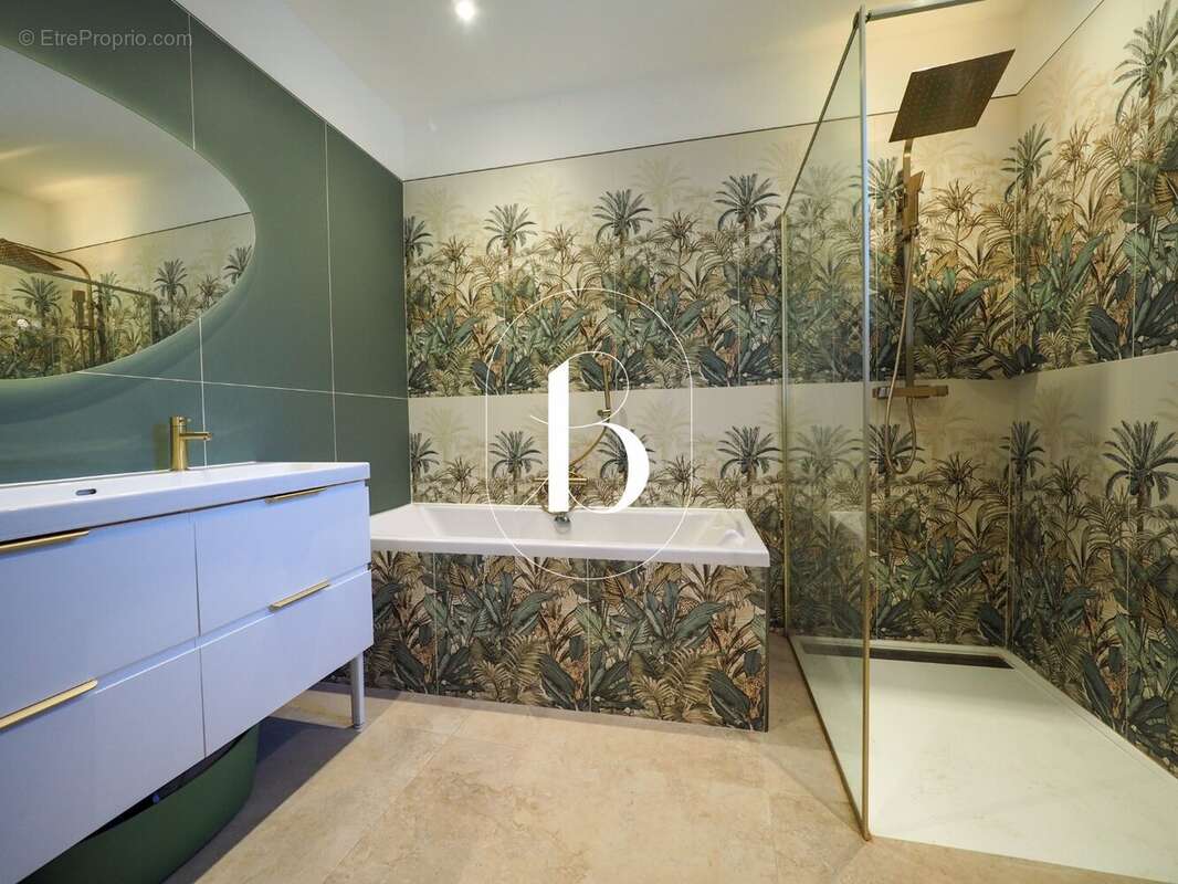 Maison à BAGNOLS-SUR-CEZE