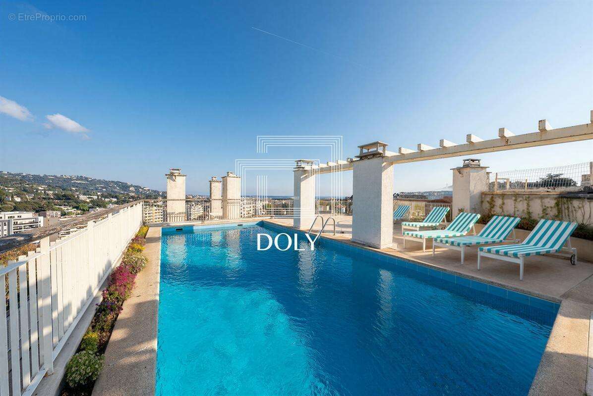 Appartement à LE CANNET