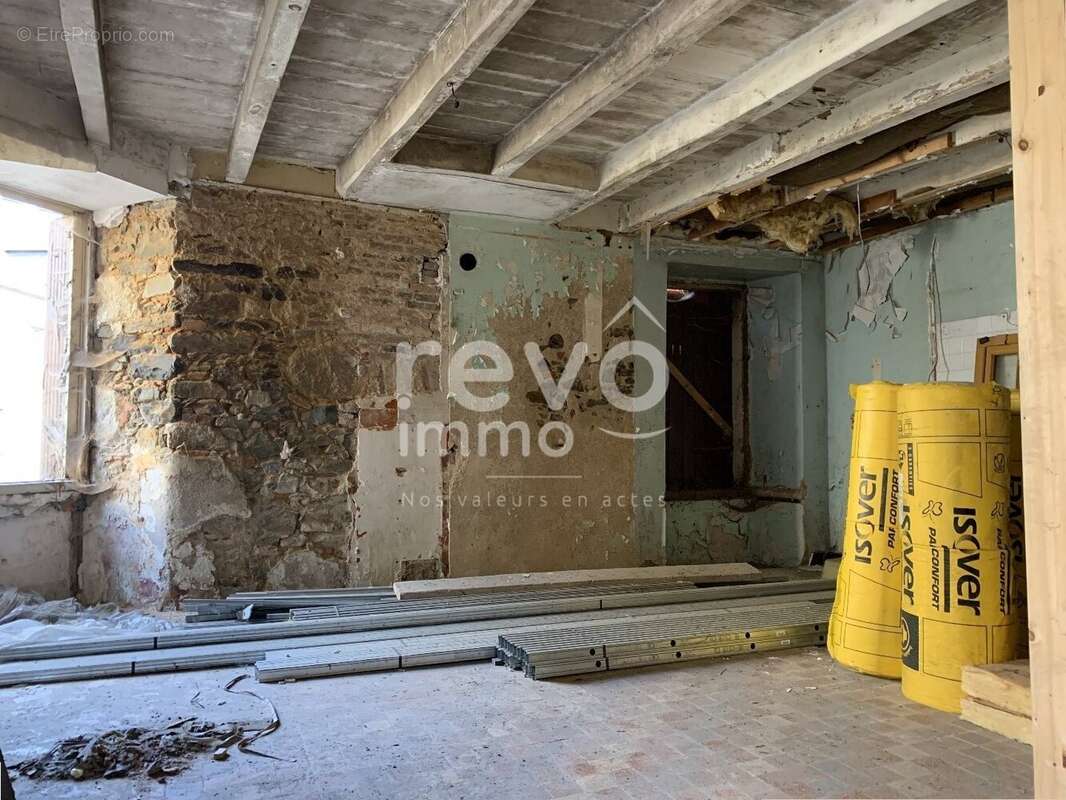 Maison à LA FORET-SUR-SEVRE