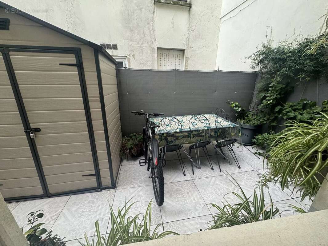 Appartement à PARIS-20E