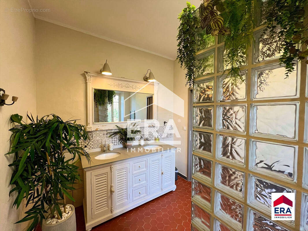 Maison à LORIOL-DU-COMTAT