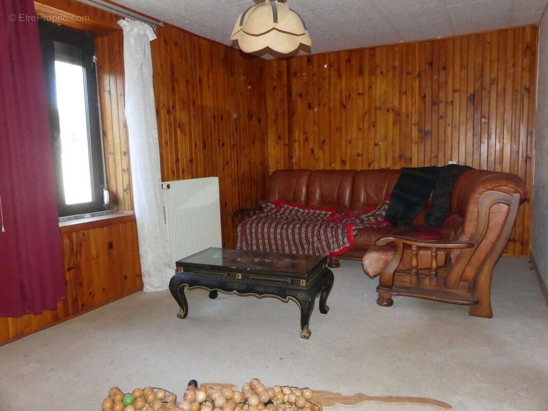 Maison à SAINT-PIERRE-DE-VARENNES