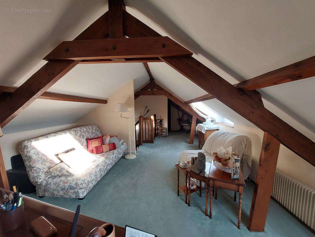 Maison à LES BAUX-SAINTE-CROIX