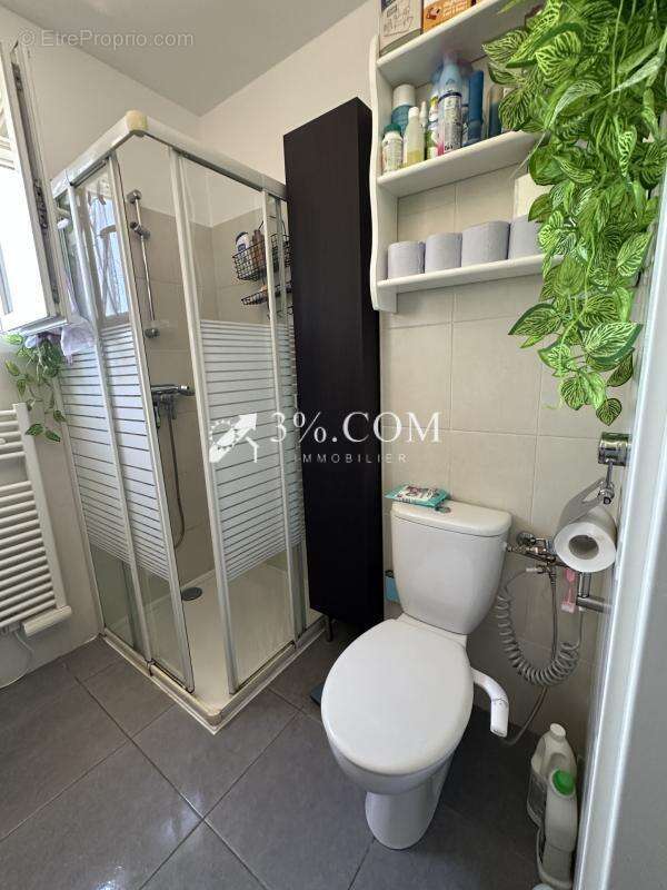 Appartement T2 meublé et équipé avec terrasse et local réser - photo 10