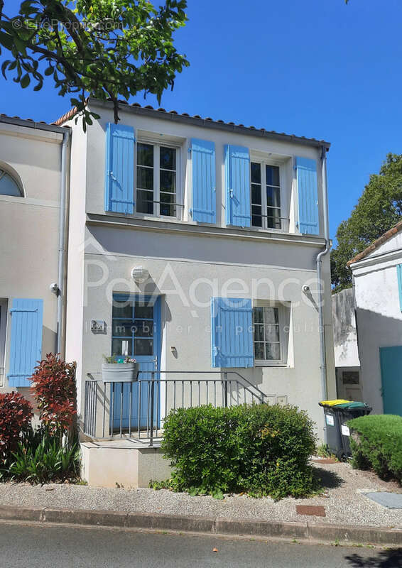 Maison à VAUX-SUR-MER