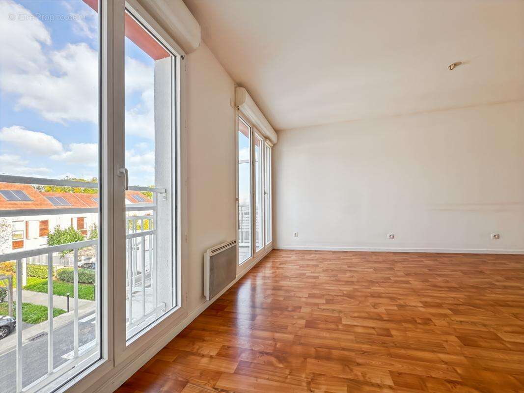 Appartement à SAINT-FARGEAU-PONTHIERRY