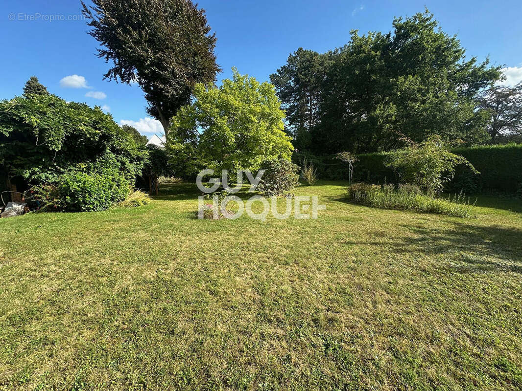 Maison à SAINT-MARTIN-DE-BOSCHERVILLE