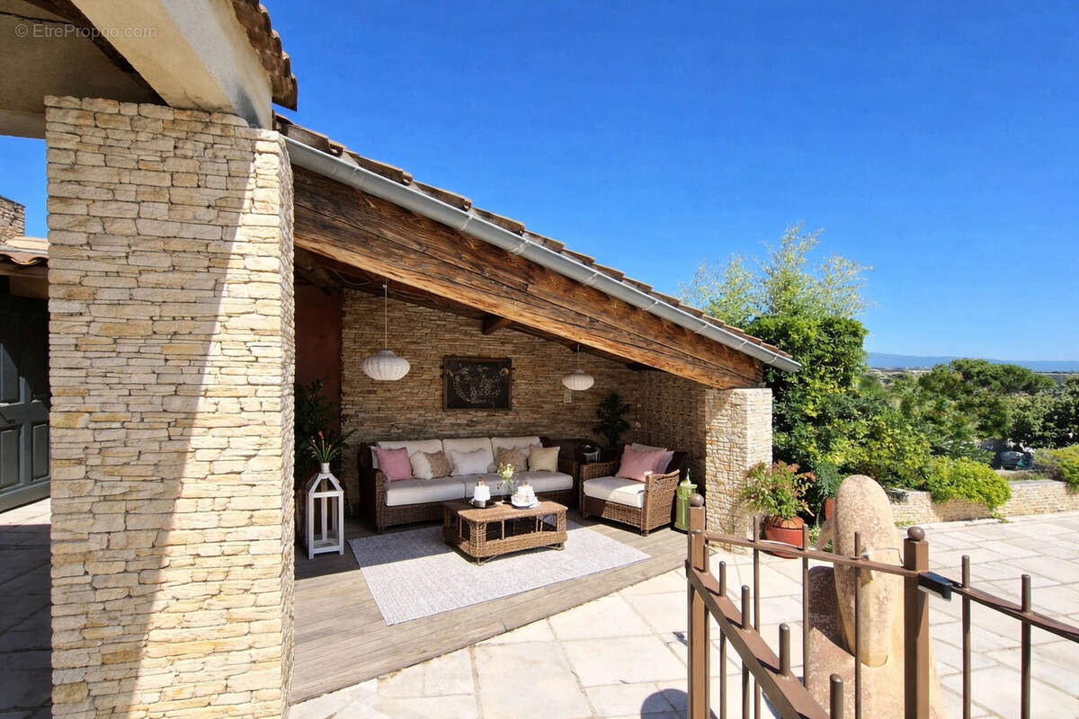 Maison à TAVEL