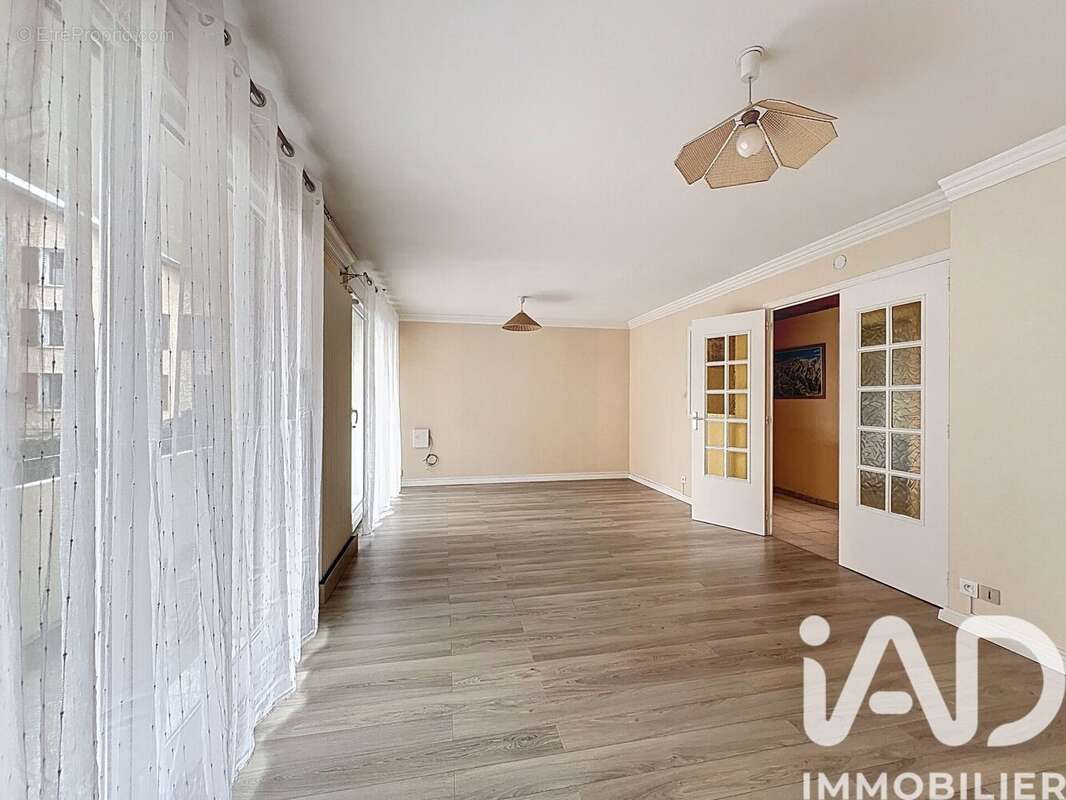 Photo 2 - Appartement à ECHIROLLES