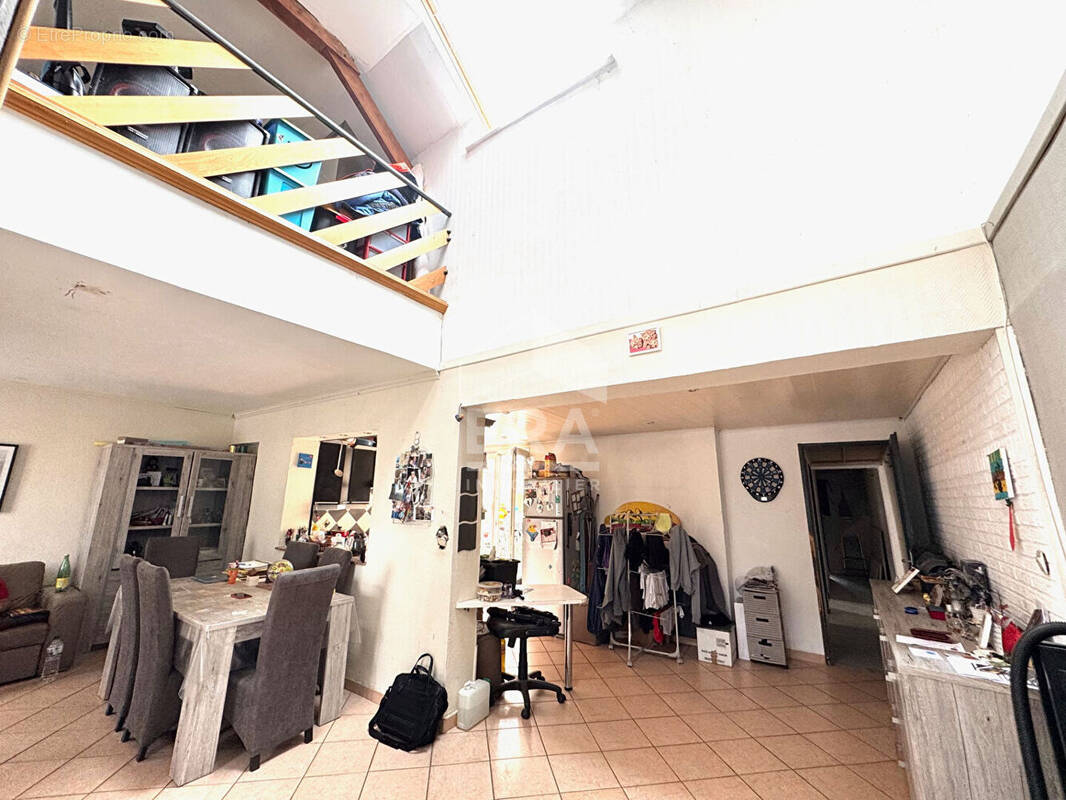 Maison à PONT-A-VENDIN