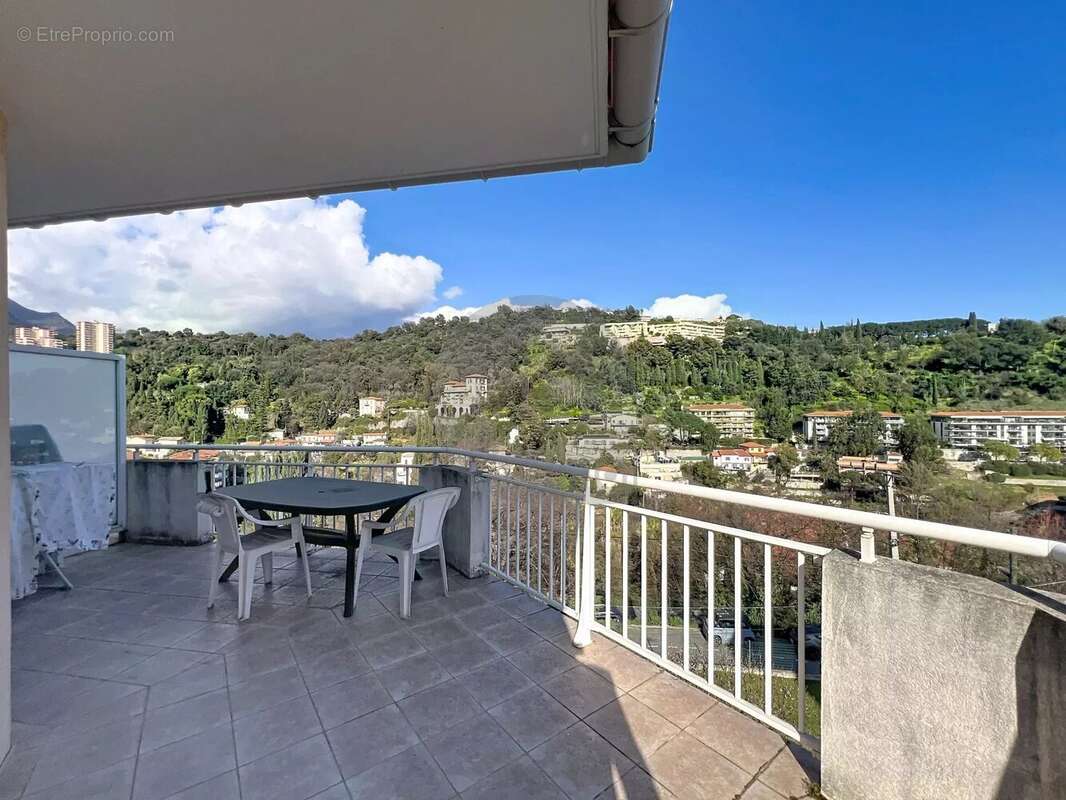 Appartement à ROQUEBRUNE-CAP-MARTIN
