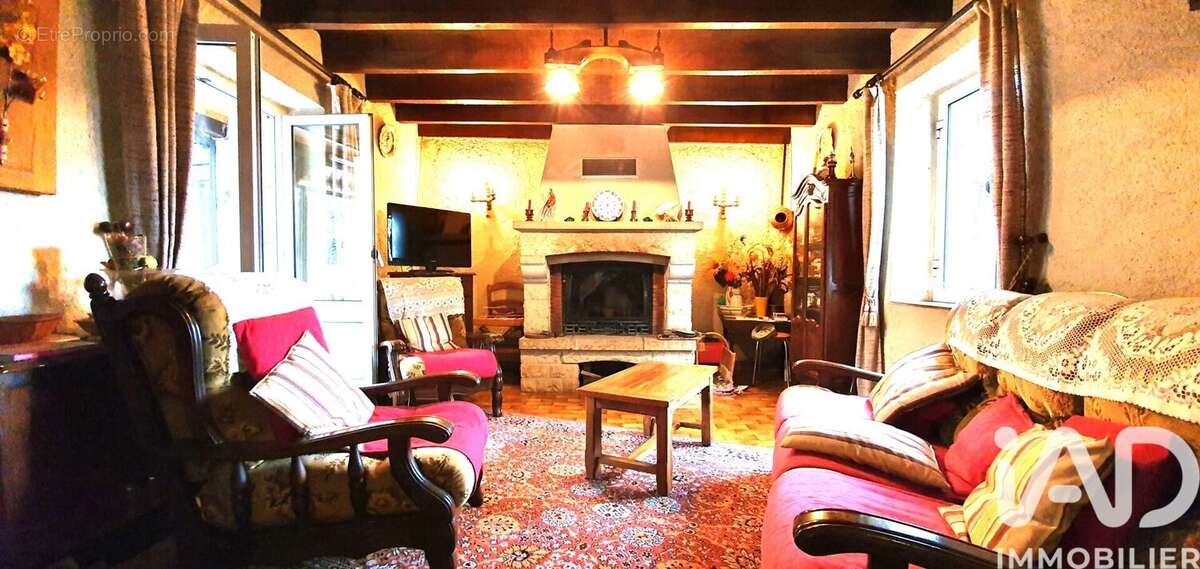 Photo 3 - Maison à TERRASSON-LAVILLEDIEU