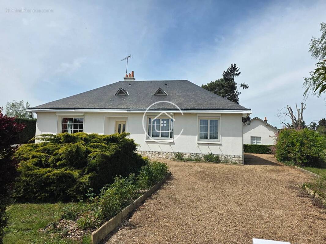 Maison à HUISSEAU-SUR-COSSON