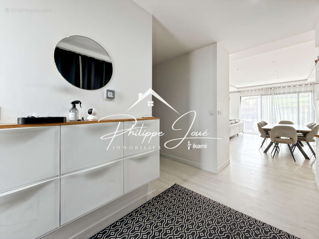 Maison à COURTOIS-SUR-YONNE