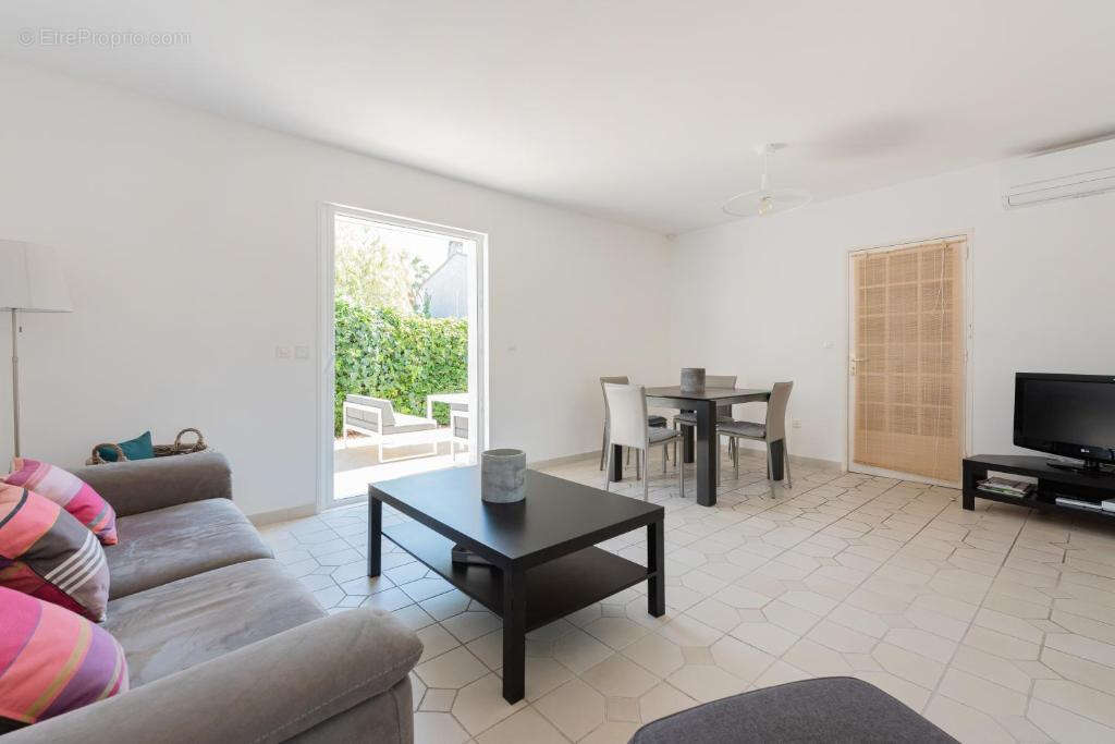 Maison à SIX-FOURS-LES-PLAGES